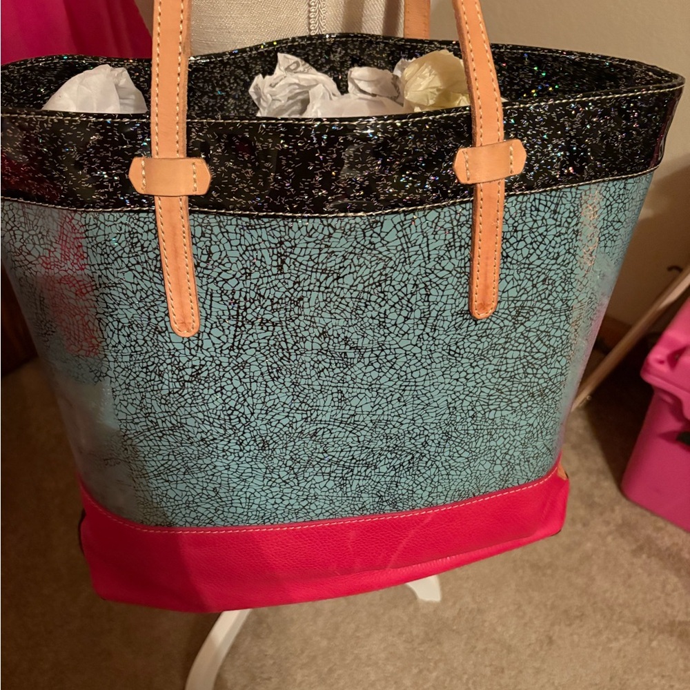 Consuela Rosa bnnu tote bag, missing charm dog, this is very pretty and vibrant.